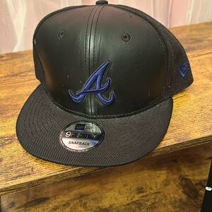 Men's Atlanta Braves New Era Black Space Hook 9FIFTY Adjustable Snapback Hat